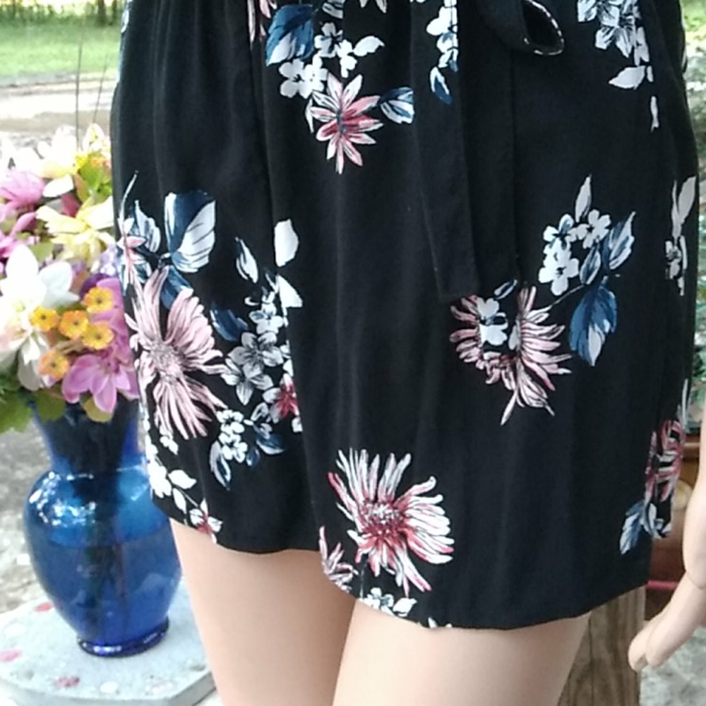 Nwot "Joe B" 1pc. Rayon Top & Bottom - image 4